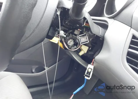 2013 Hyundai Elantra Gls z USA, uszkodzony, nr VIN KMHDH4AE0DU595289